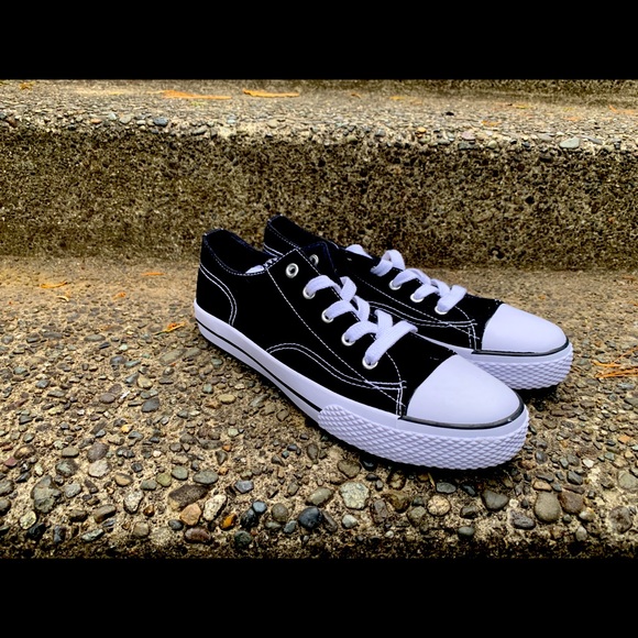 Airwalk Shoes - Airwalk Unisex Legacee Sneaker multiple sizes